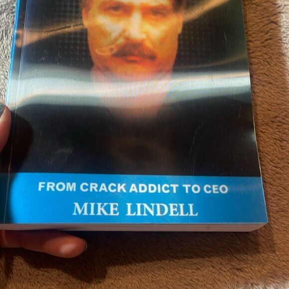 From crack addict to CEO by Mike Lindell book - Picture 4 of 6